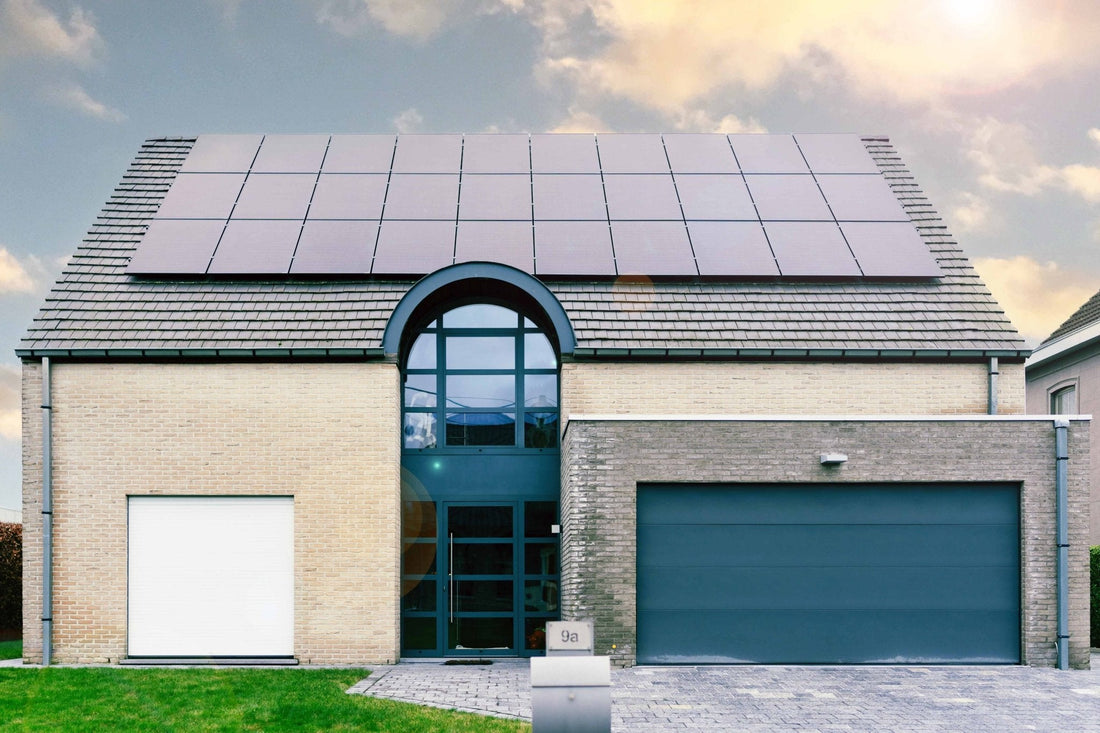 "Groene Eenergie boost: zonnepanelen en dubbele lader voor duurzame Kracht" - Blulinc